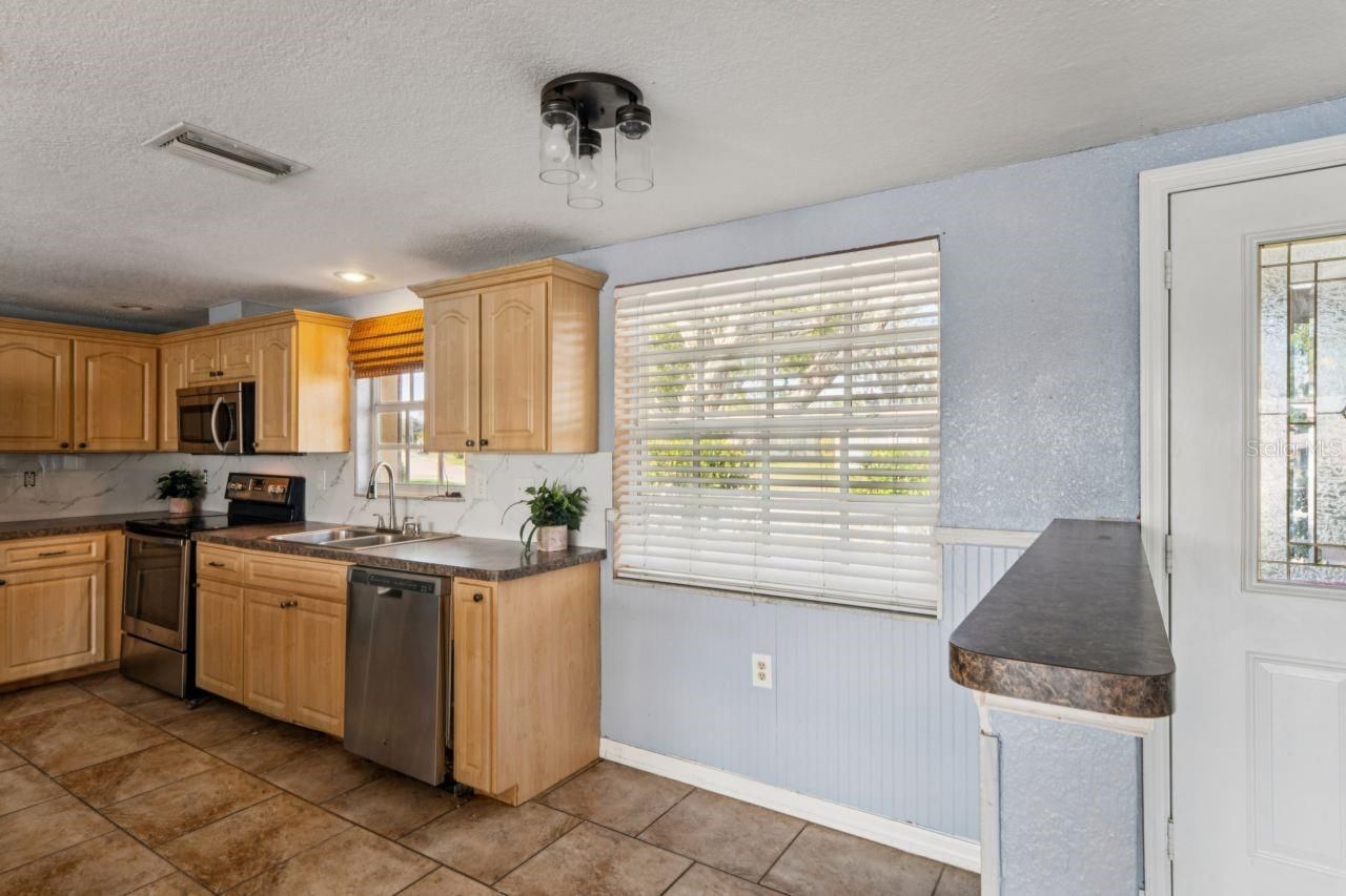 5820 Melaleuca Drive, Holiday, FL 34690 Photo