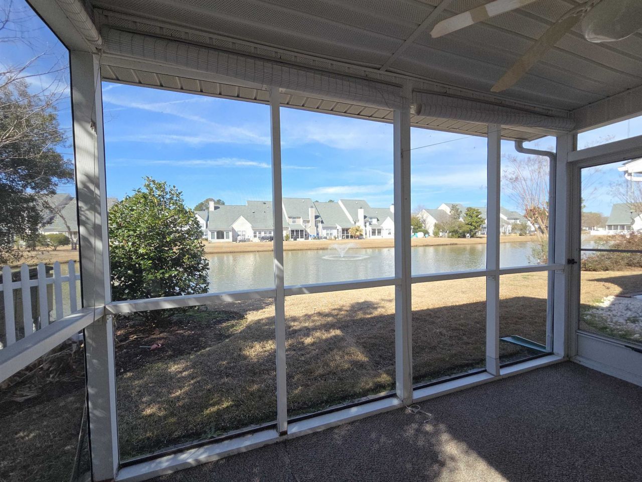 153 Wimbledon Way Photo 18