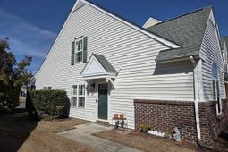 153 Wimbledon Way photo 4