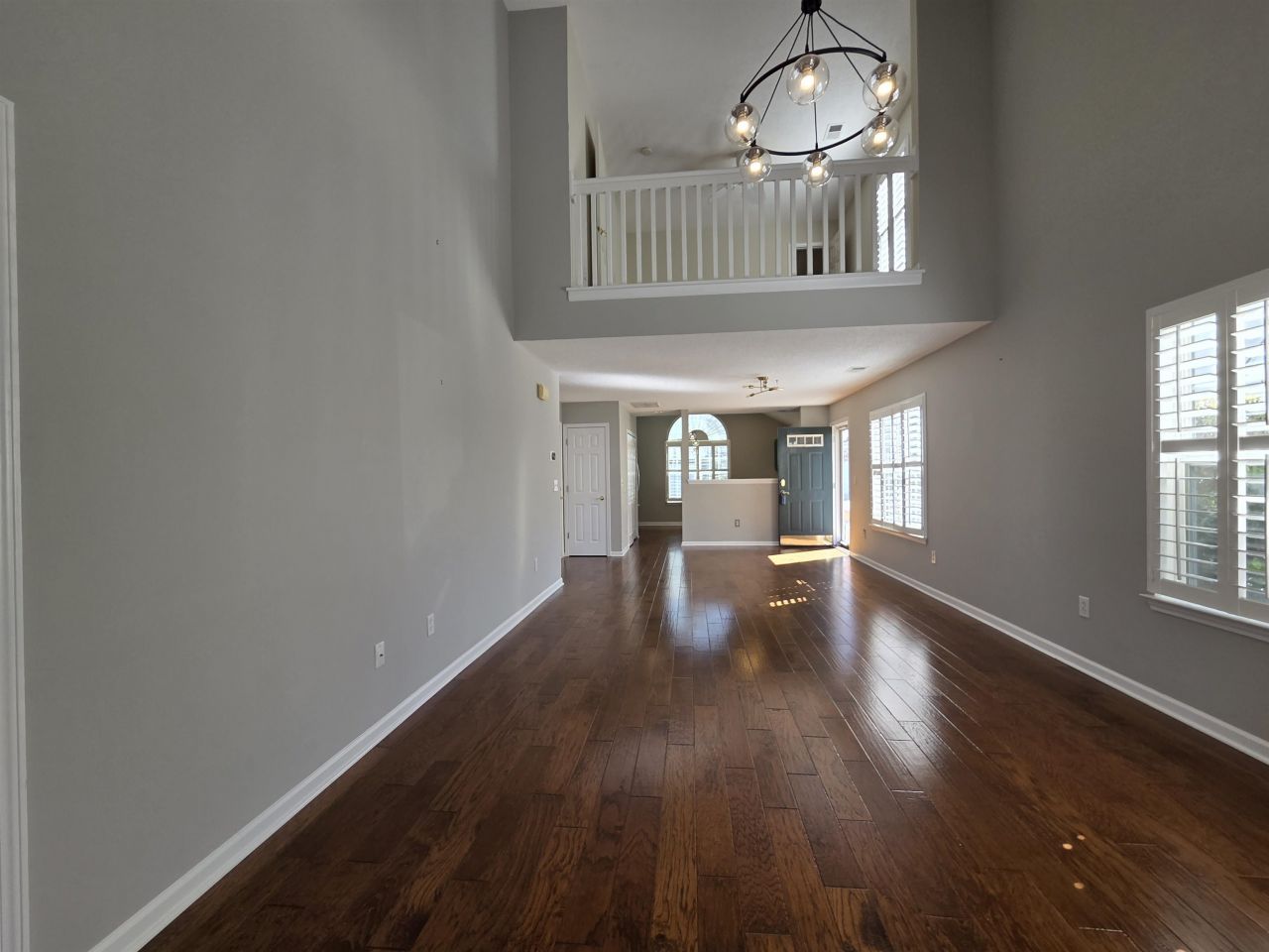 153 Wimbledon Way Photo 7