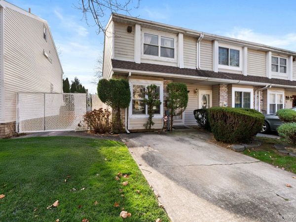 50 Caswell Lane, Staten Island, NY 10314