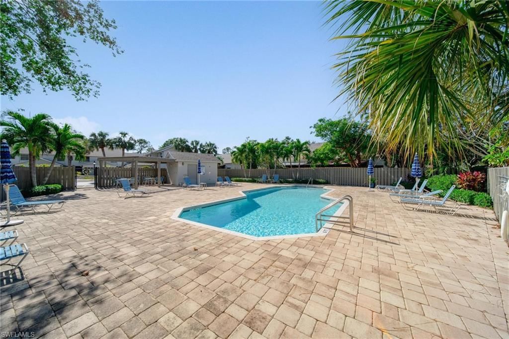 820 Meadowland Dr, Unit D, Naples, FL 34108 Photo
