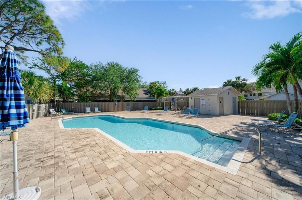 820 Meadowland Dr, Unit D, Naples, FL 34108 Photo