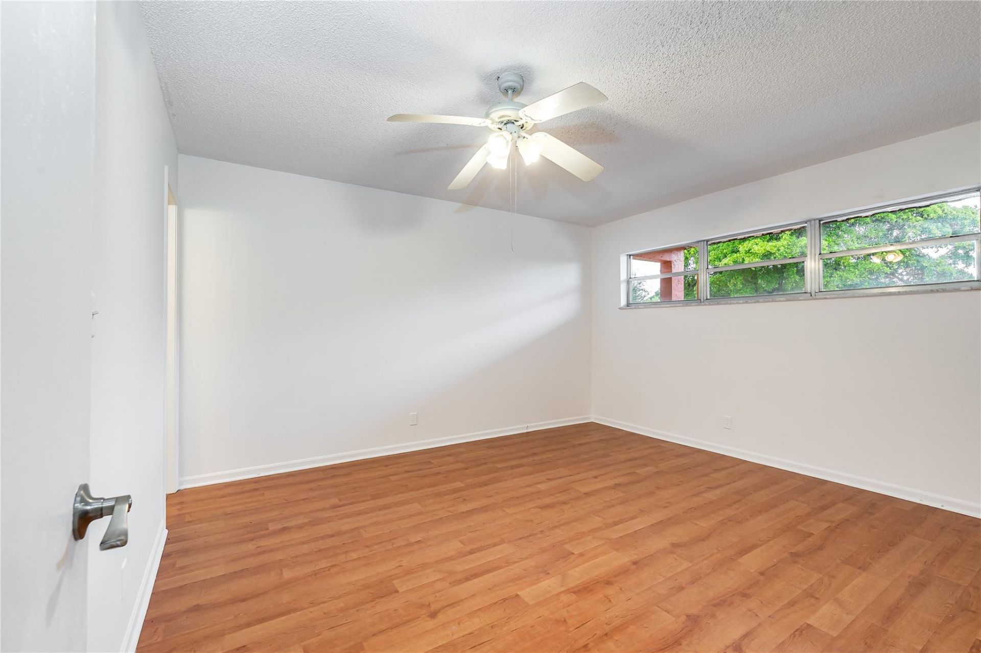 8940 S Hollybrook Boulevard, Unit 307, Pembroke Pines, FL 33025 Photo