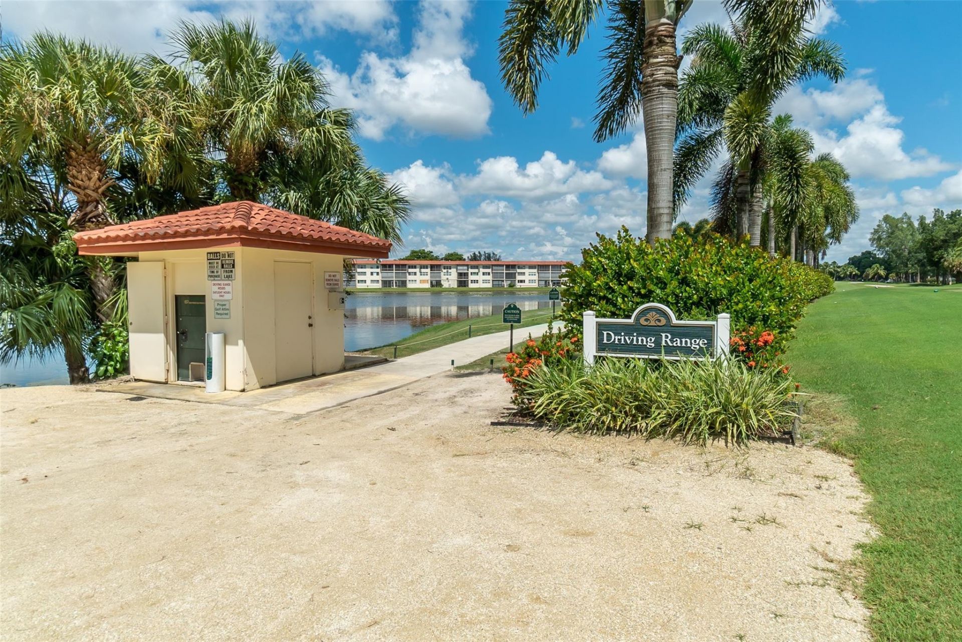 8940 S Hollybrook Boulevard, Unit 307, Pembroke Pines, FL 33025 Photo