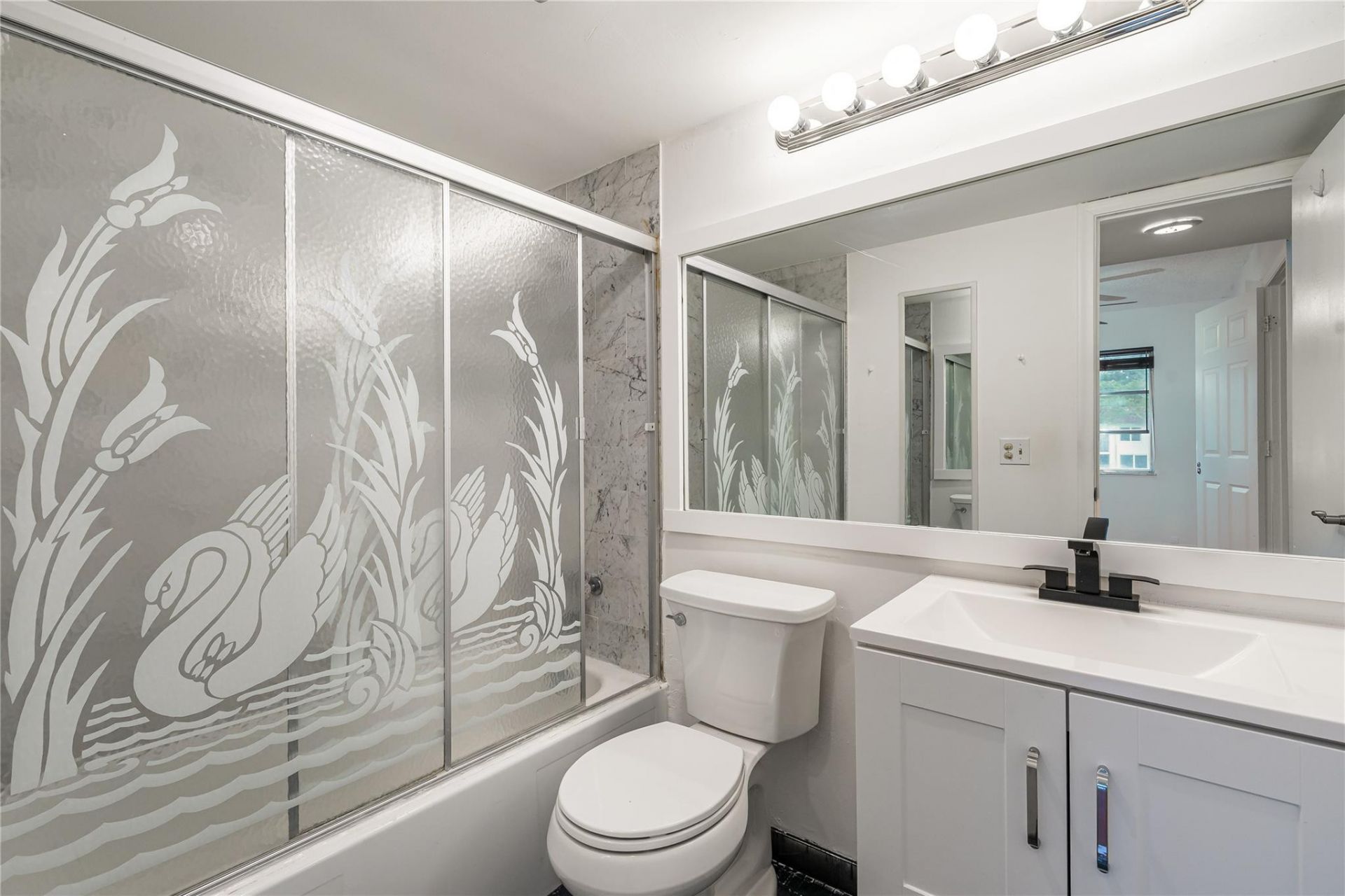 8940 S Hollybrook Boulevard, Unit 307, Pembroke Pines, FL 33025 Photo