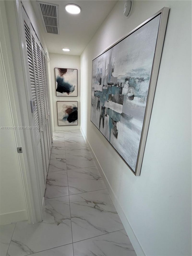 2000 Metropica Way , Unit 2108, Sunrise, FL 33323 Photo