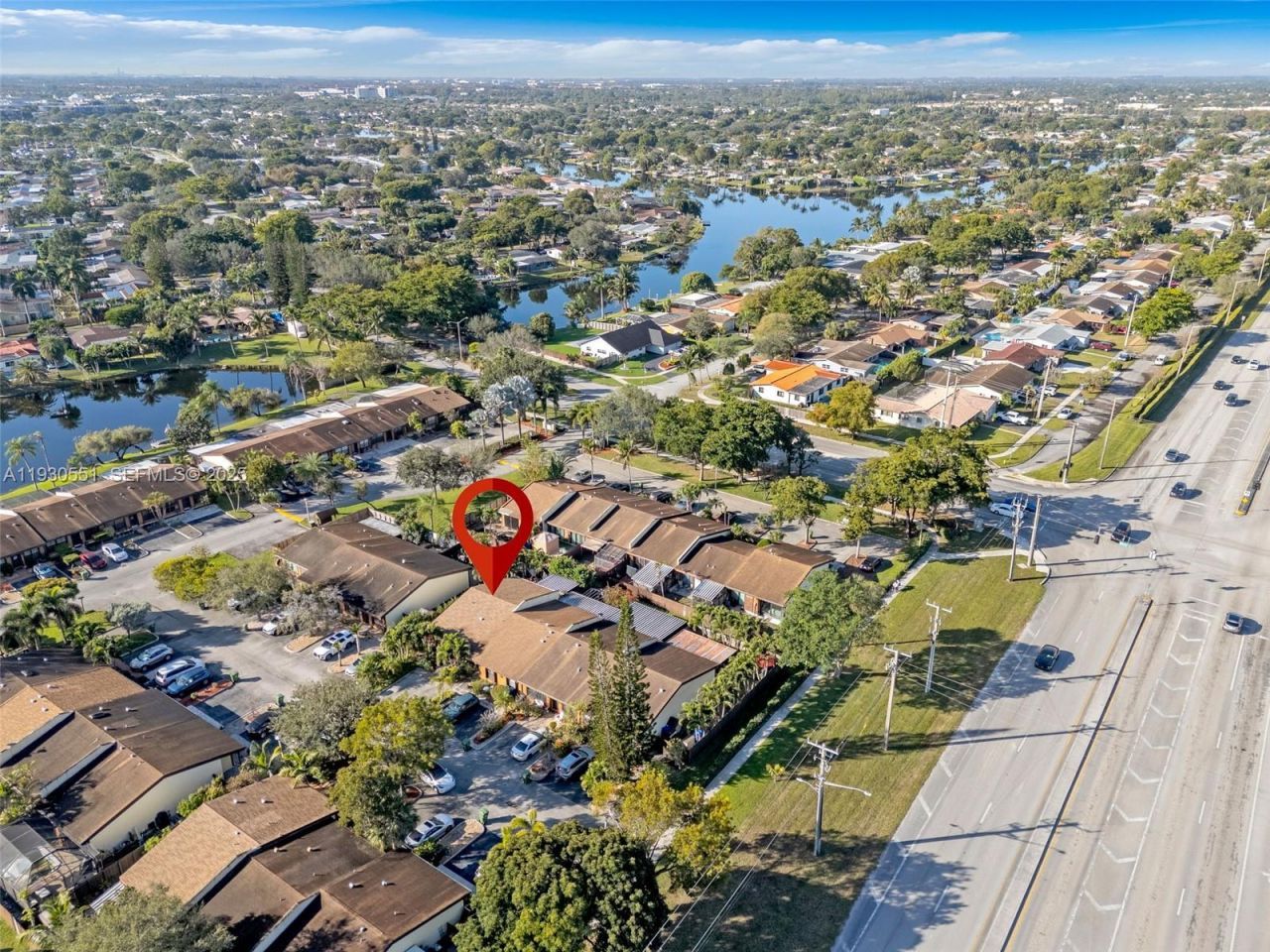 2340 Evergreen Ct, Pembroke Pines, FL 33026 Photo