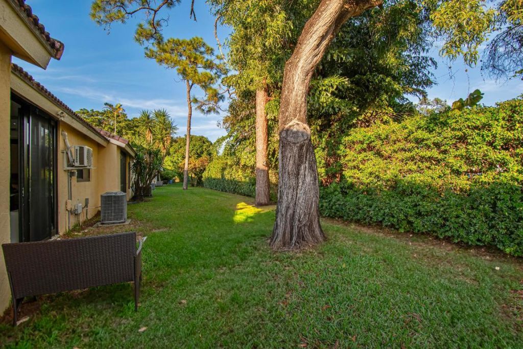 6825 Bridlewood Court, Boca Raton, FL 33433 Photo