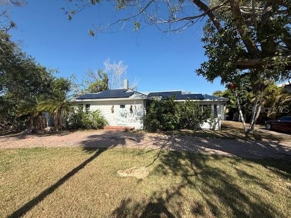 617 SIESTA DRIVE, SARASOTA, FL 34242