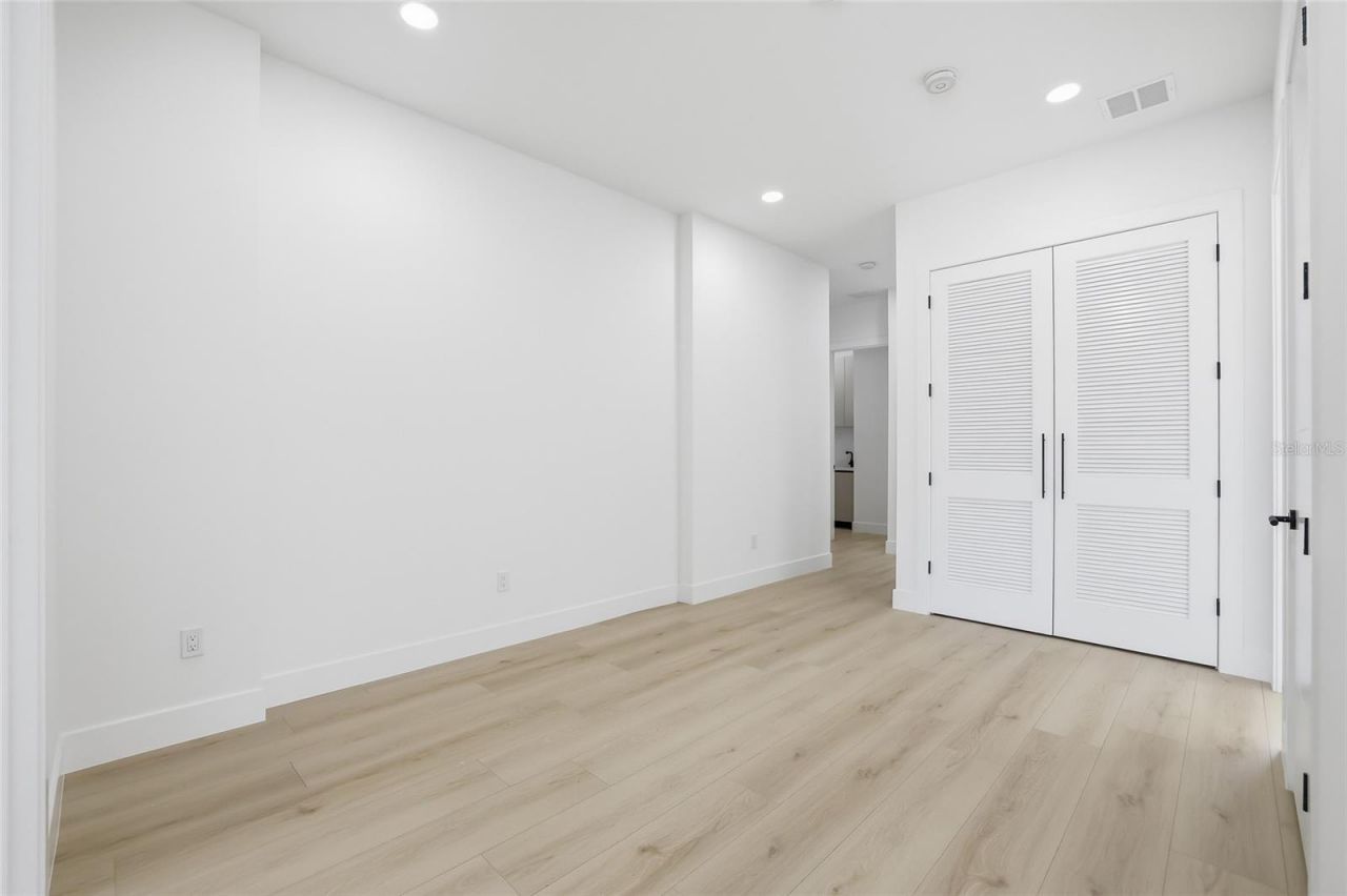 6907 N Boulevard, Tampa, FL 33604 Photo