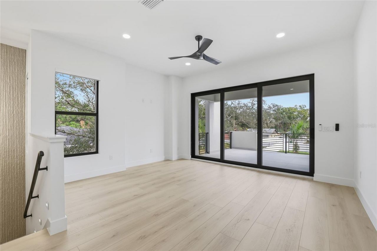 6907 N Boulevard, Tampa, FL 33604 Photo