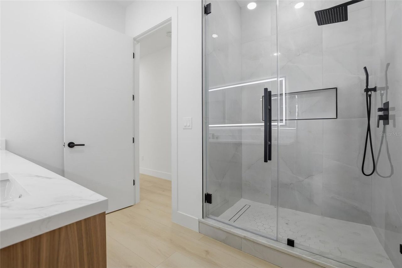 6907 N Boulevard, Tampa, FL 33604 Photo