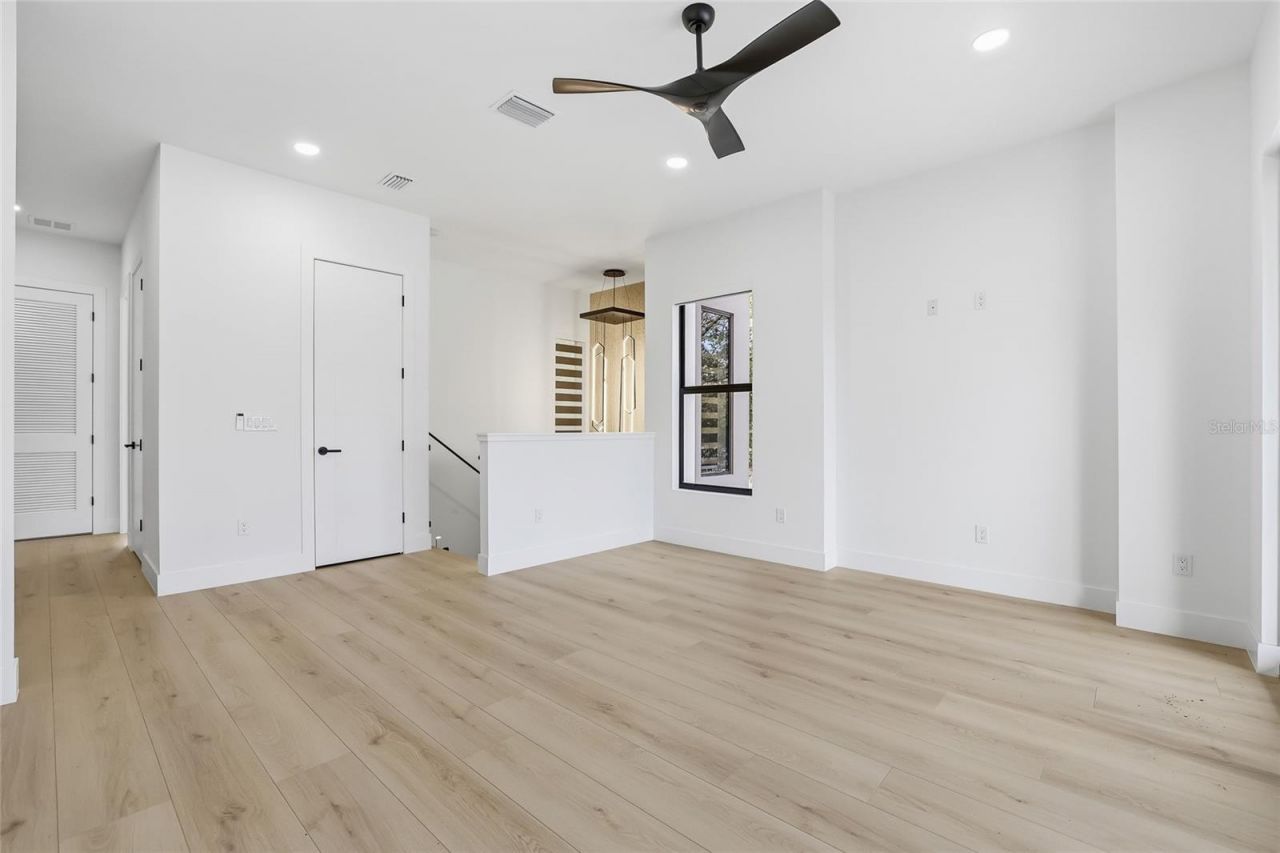 6907 N Boulevard, Tampa, FL 33604 Photo