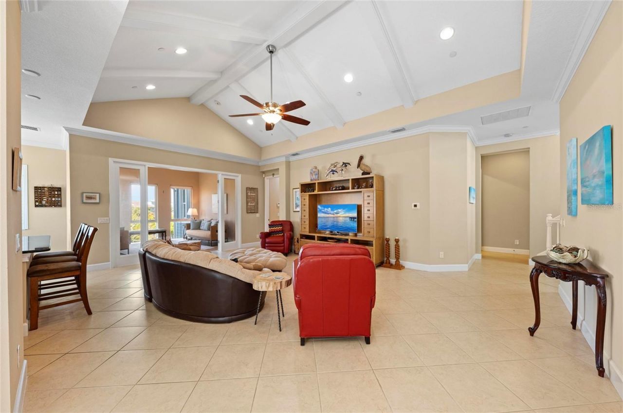 266 Sapphire Lake Drive, Unit 202, Bradenton, FL 34209 Photo