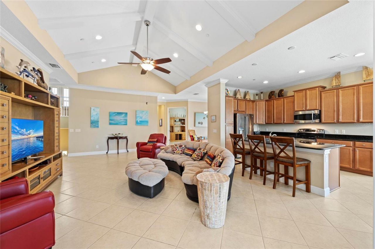 266 Sapphire Lake Drive, Unit 202, Bradenton, FL 34209 Photo