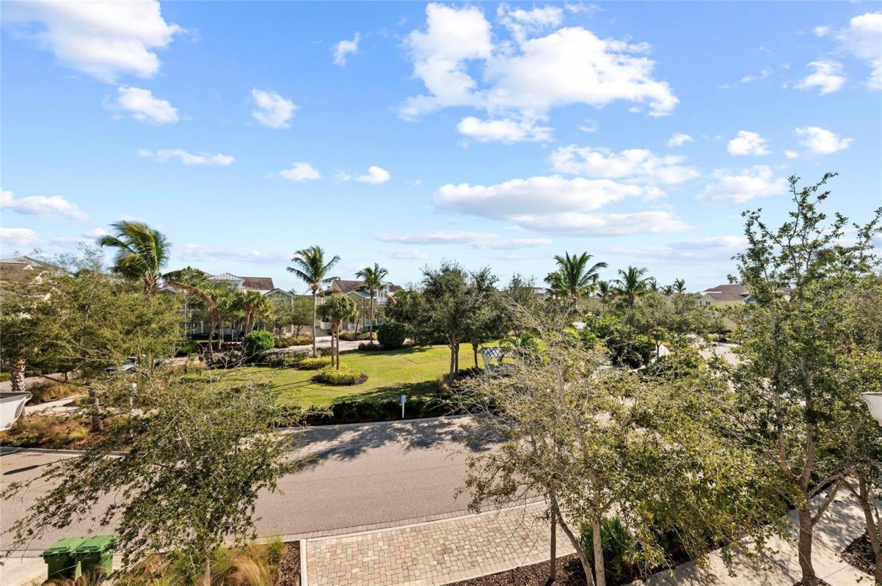 266 Sapphire Lake Drive, Unit 202, Bradenton, FL 34209 Photo