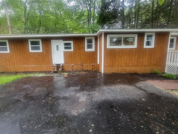 6 Blue Jay Lane, Hyde Park, NY 12538