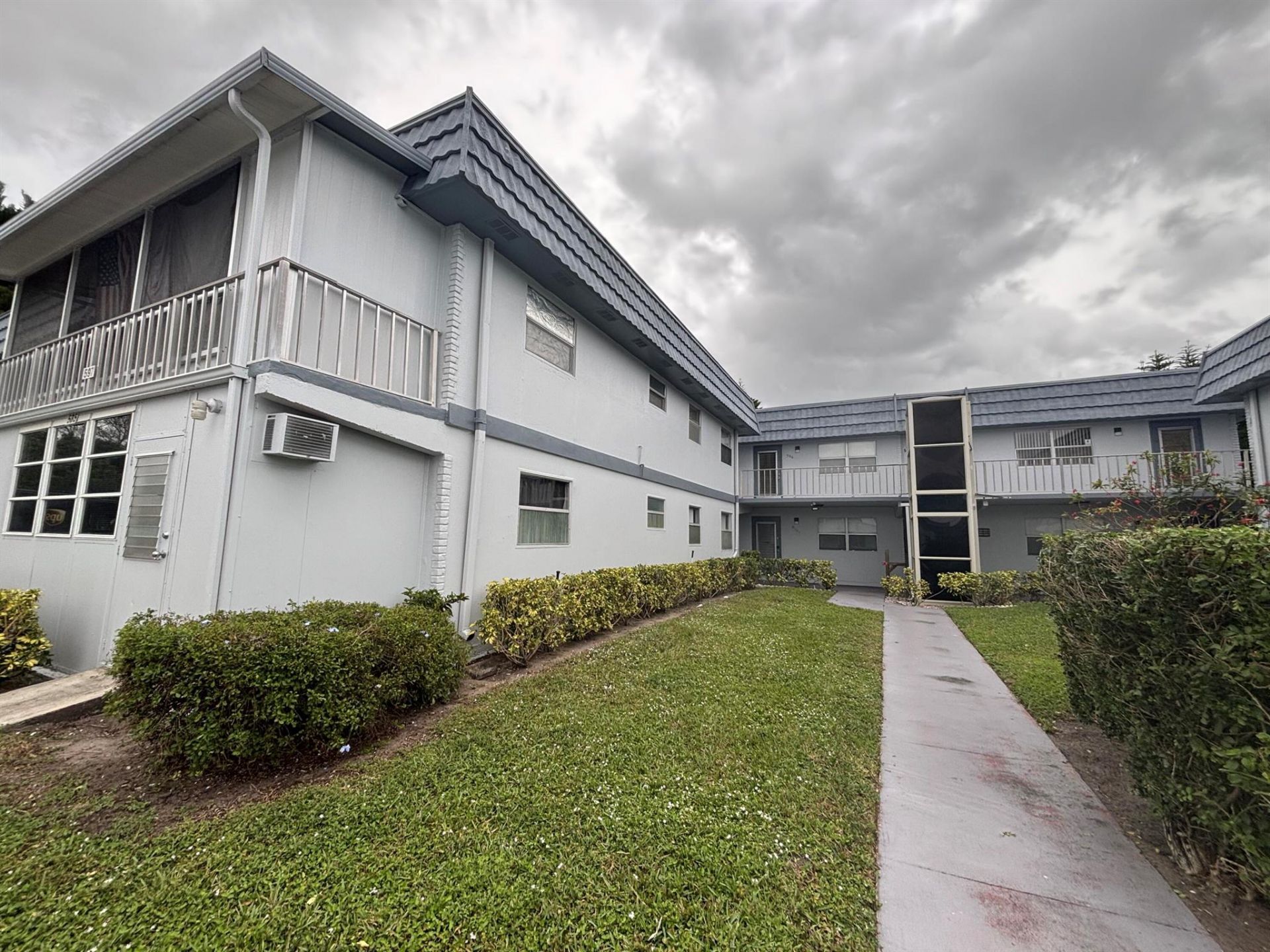 596 Saxony M, Delray Beach, FL 33446 Photo