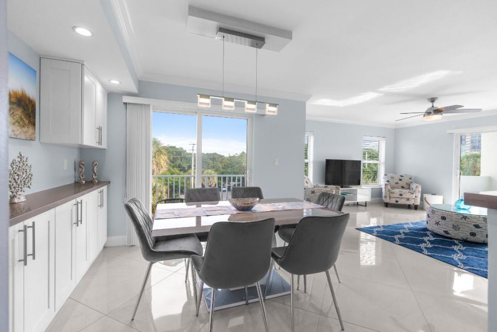 950 Ponce De Leon Road, Unit 401, Boca Raton, FL 33432 Photo