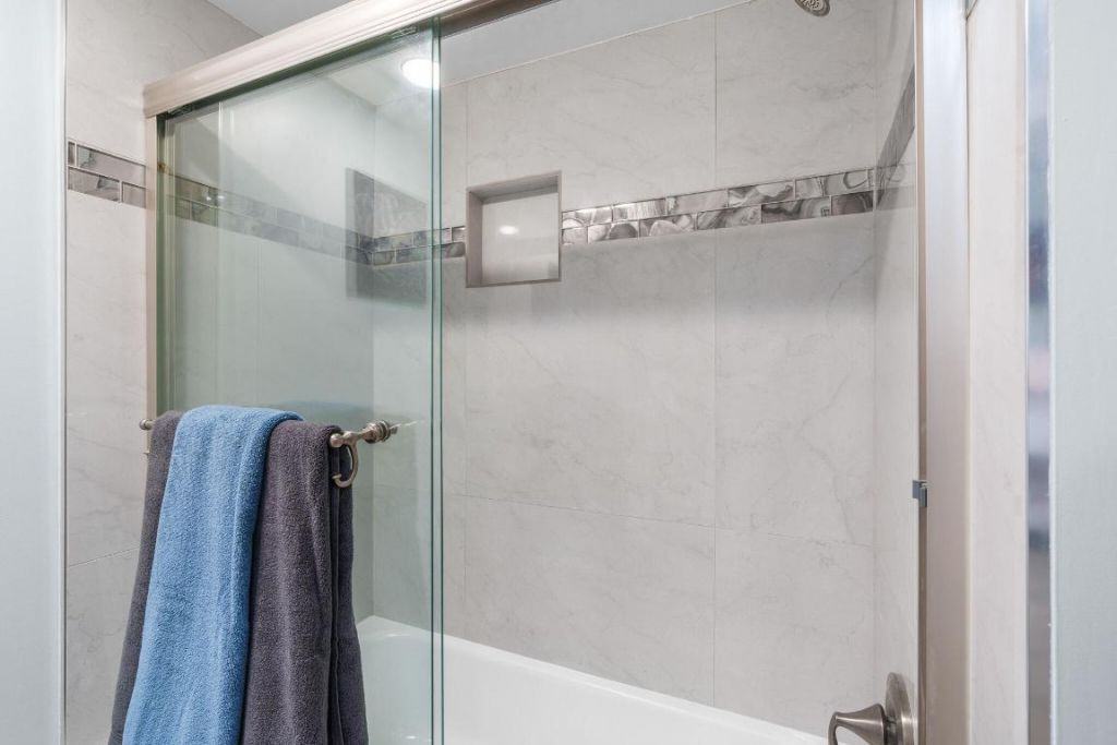 950 Ponce De Leon Road, Unit 401, Boca Raton, FL 33432 Photo