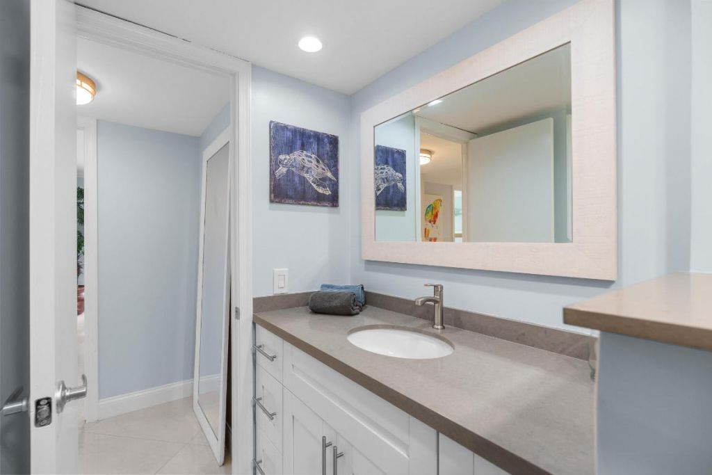 950 Ponce De Leon Road, Unit 401, Boca Raton, FL 33432 Photo