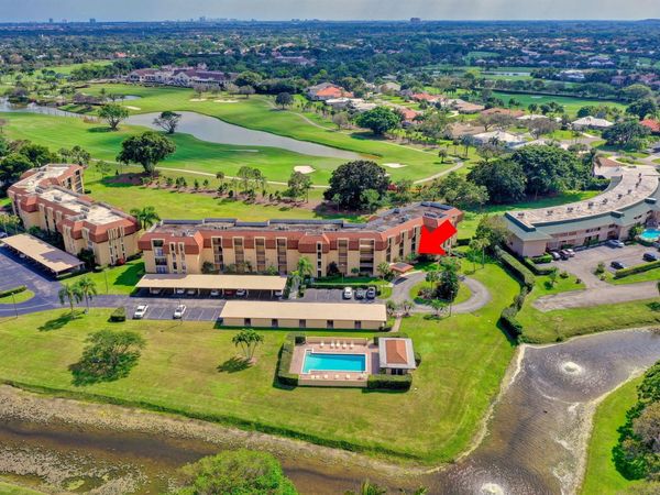 5390 Woodland Lakes Drive, Unit 102, Palm Beach Gardens, FL 33418