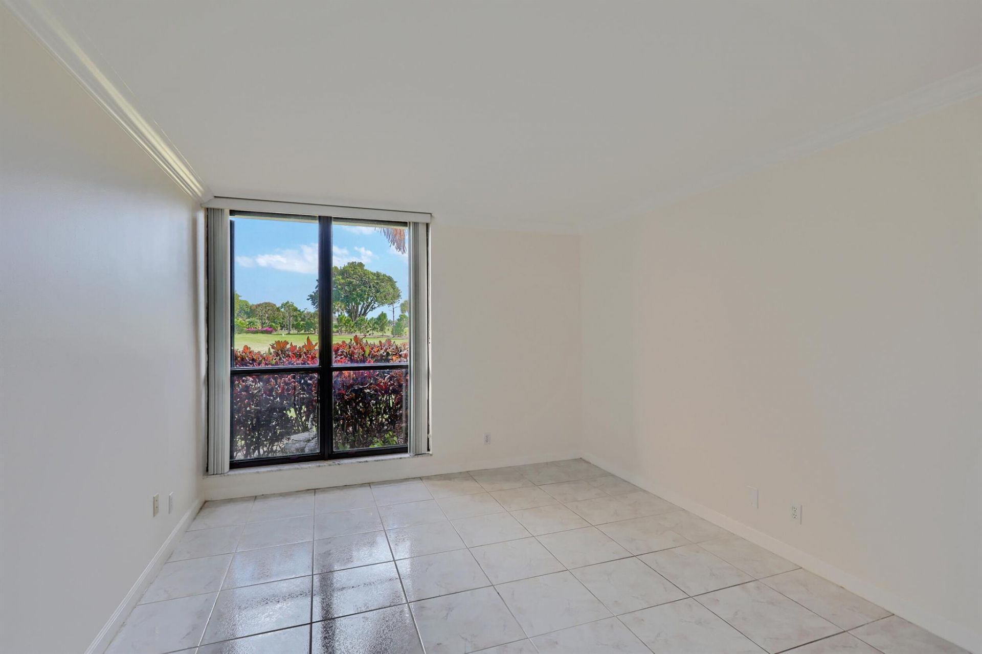 5390 Woodland Lakes Drive, Unit 102, Palm Beach Gardens, FL 33418 Photo