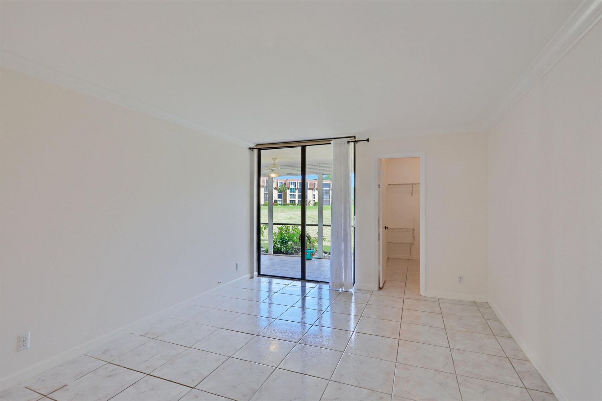5390 Woodland Lakes Drive, Unit 102, Palm Beach Gardens, FL 33418 Photo