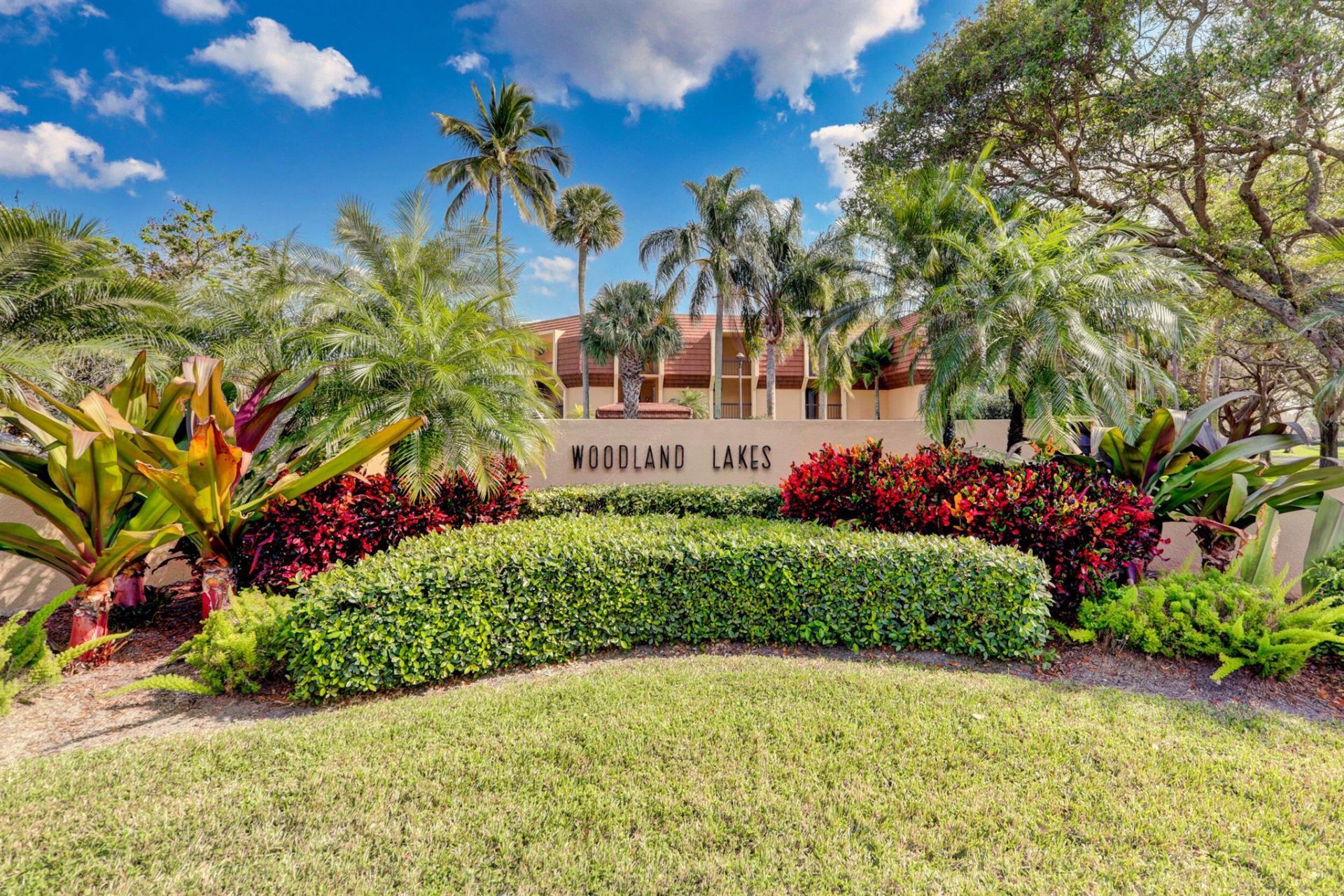 5390 Woodland Lakes Drive, Unit 102, Palm Beach Gardens, FL 33418 Photo