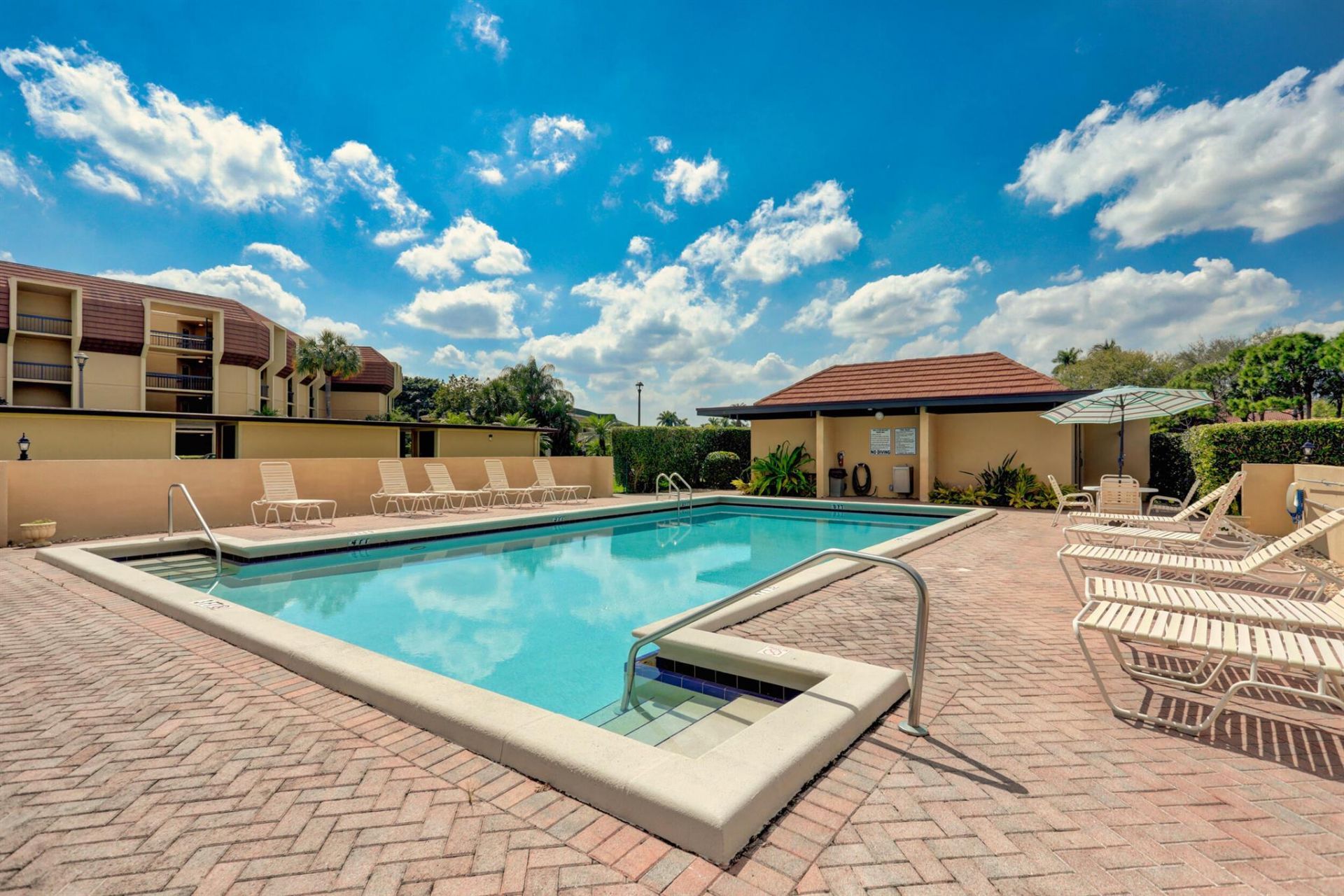 5390 Woodland Lakes Drive, Unit 102, Palm Beach Gardens, FL 33418 Photo