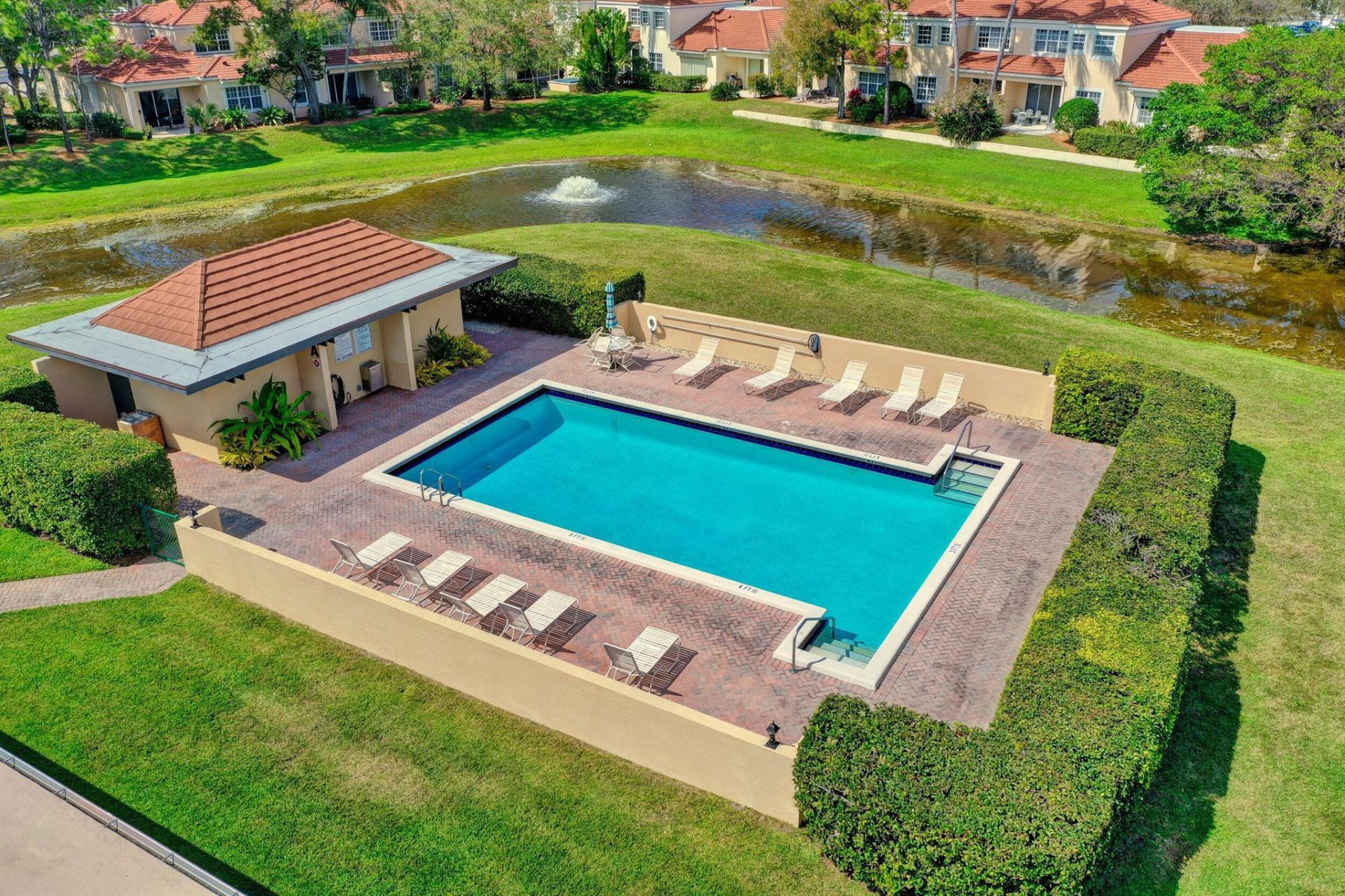 5390 Woodland Lakes Drive, Unit 102, Palm Beach Gardens, FL 33418 Photo