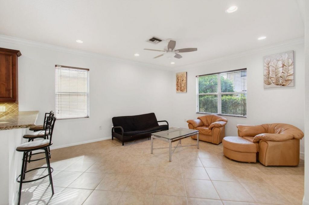 7533 Topiary Avenue, Boynton Beach, FL 33437 Photo