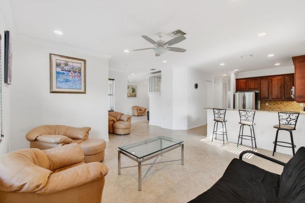 7533 Topiary Avenue, Boynton Beach, FL 33437 Photo