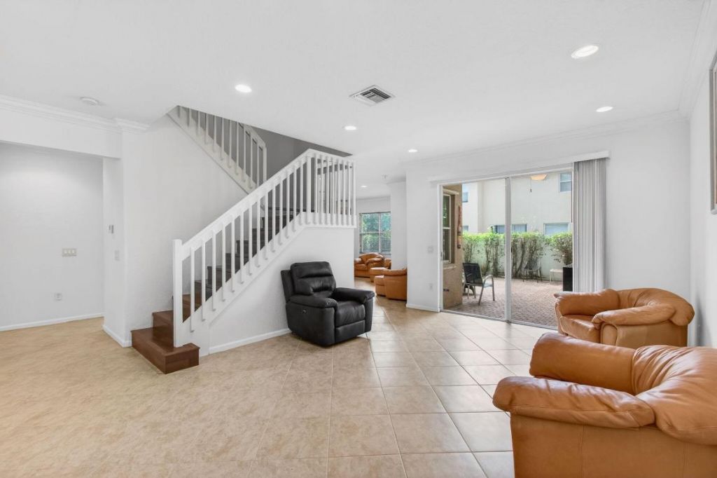 7533 Topiary Avenue, Boynton Beach, FL 33437 Photo