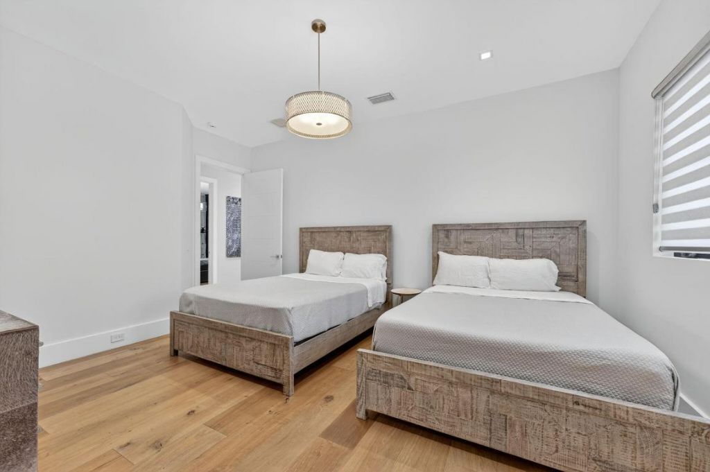 785 NE 70th Street, Boca Raton, FL 33487 Photo