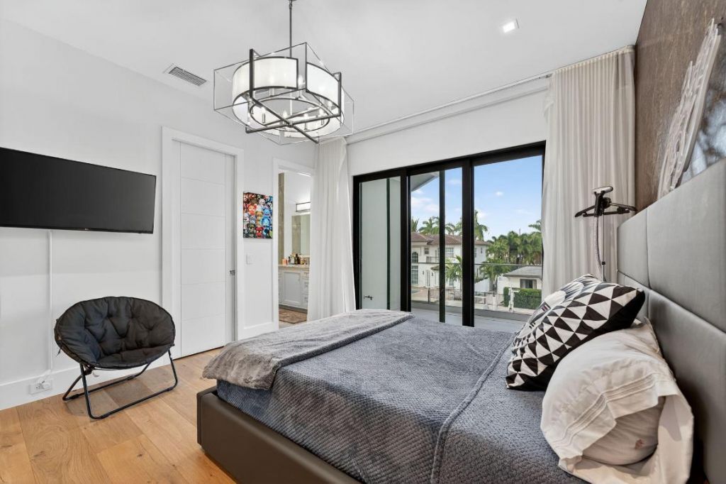 785 NE 70th Street, Boca Raton, FL 33487 Photo