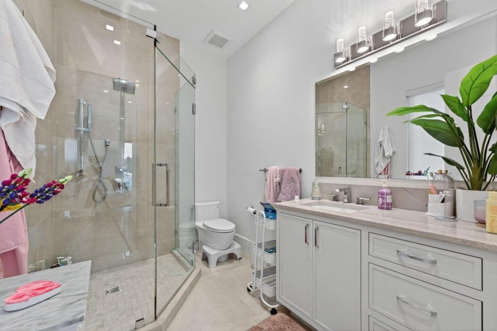 785 NE 70th Street, Boca Raton, FL 33487 Photo