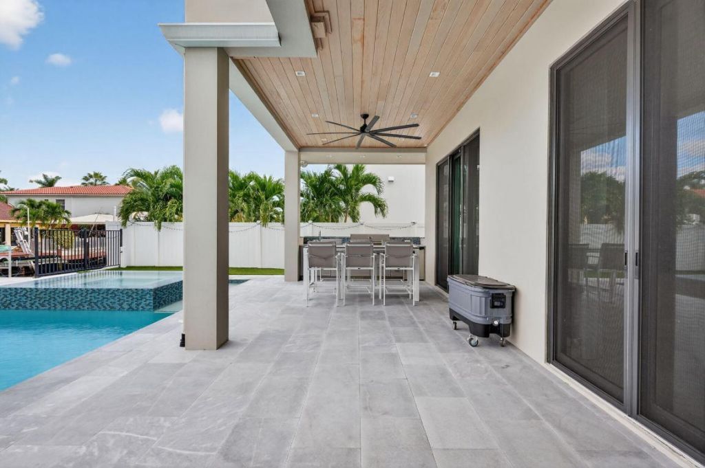 785 NE 70th Street, Boca Raton, FL 33487 Photo