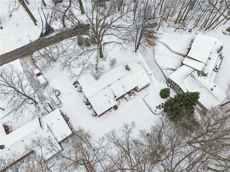 472 Sunset Drive, Amherst, OH 44001 Photo 17