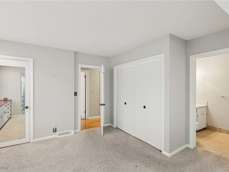 472 Sunset Drive, Amherst, OH 44001 Photo 30