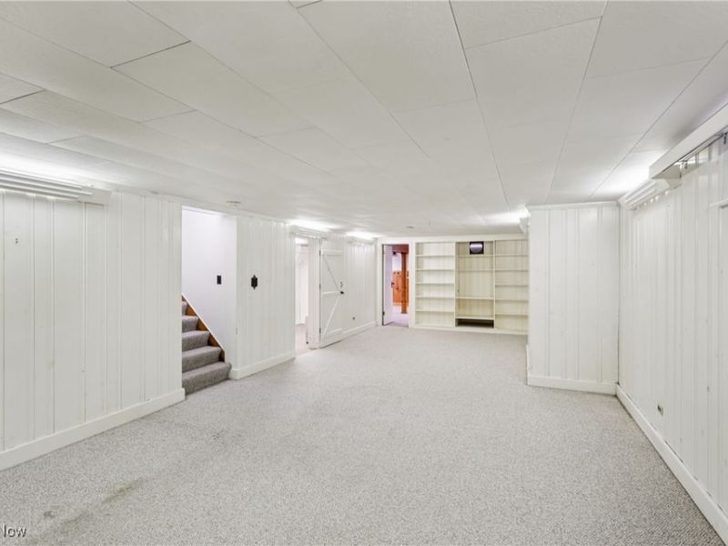 472 Sunset Drive, Amherst, OH 44001 Photo 37