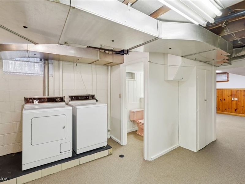 472 Sunset Drive, Amherst, OH 44001 Photo 41