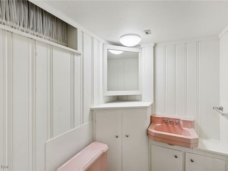 472 Sunset Drive, Amherst, OH 44001 Photo 42