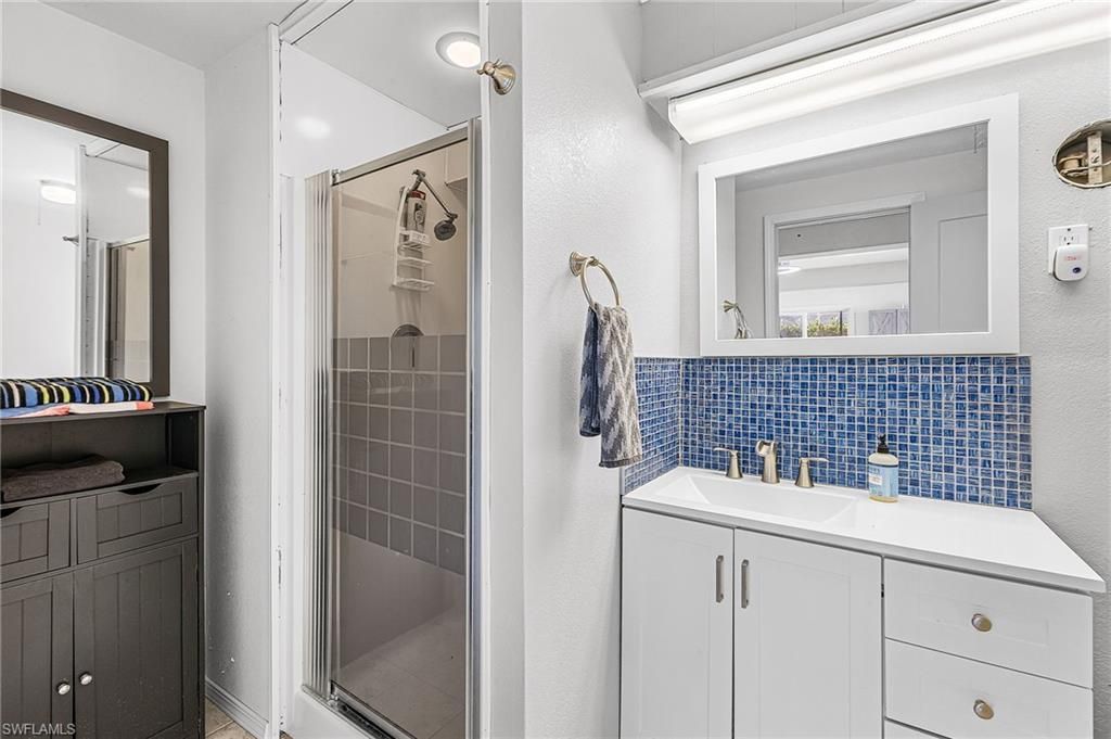 3637 Schooner Ln, Saint James City, FL 33956 Photo