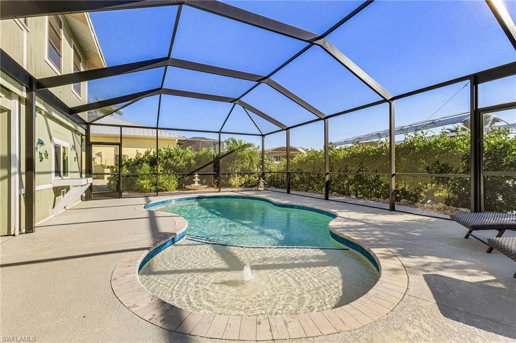 3637 Schooner Ln, Saint James City, FL 33956 Photo