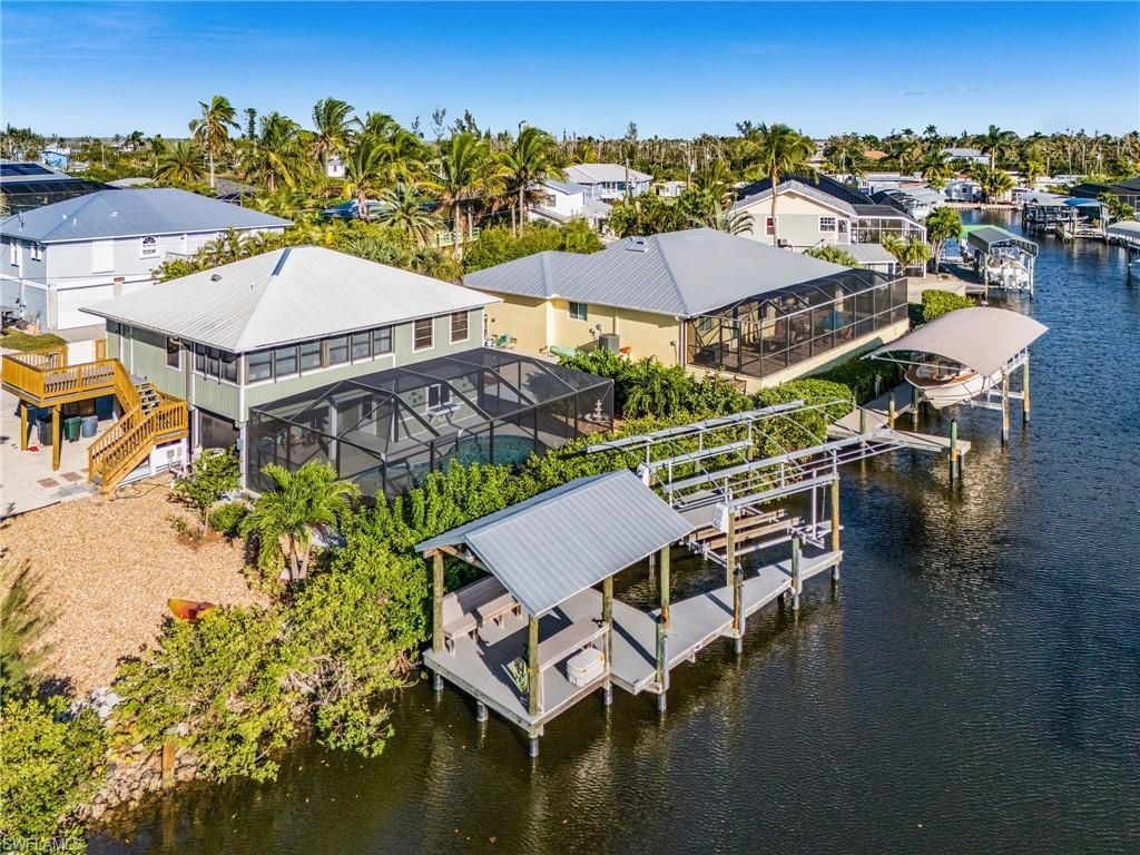 3637 Schooner Ln, Saint James City, FL 33956 Photo