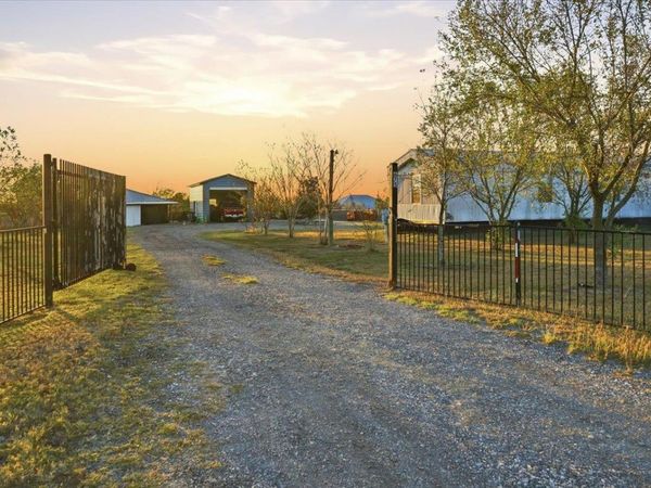 675 Highland Ranch WAY, Dale, TX 78616