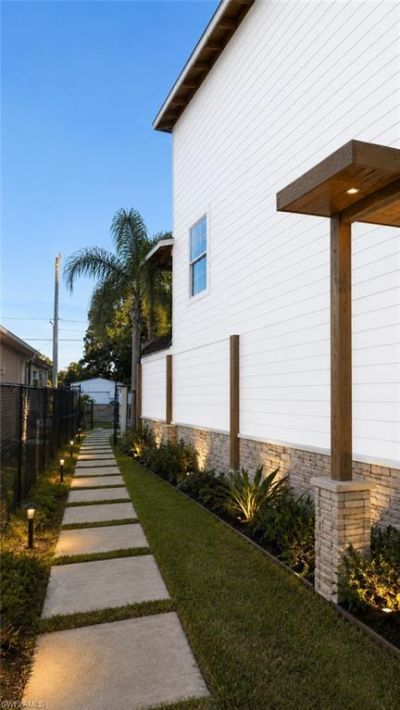 2129 Davis Blvd, Fort Myers, FL 33905 Photo