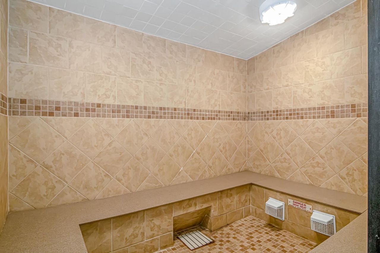 5905 S Kings Hwy. Photo 24